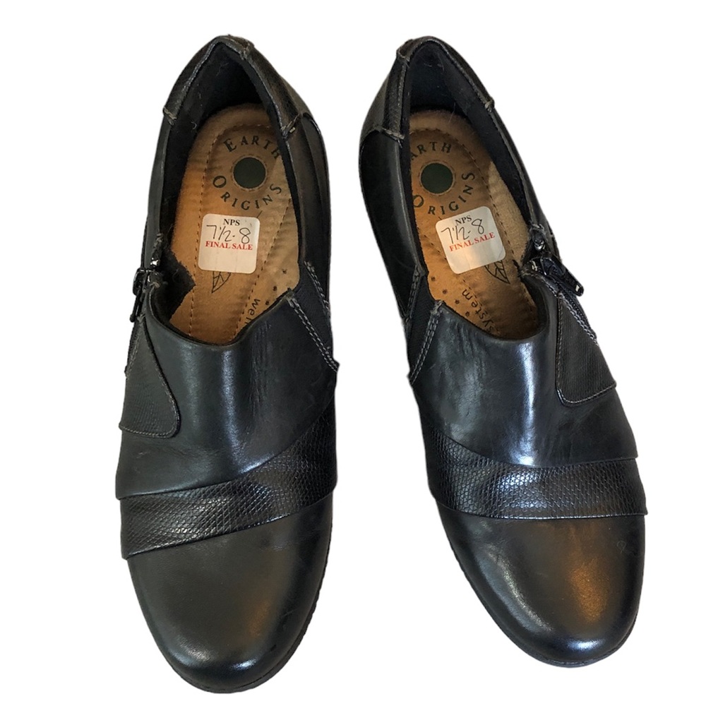 ✔️woman’s low heeled shoe